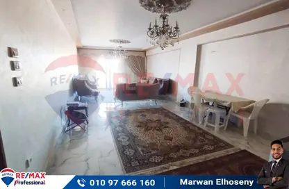 Apartment - 3 Bedrooms - 3 Bathrooms for sale in Abdel Salam Aref St. - Laurent - Hay Sharq - Alexandria