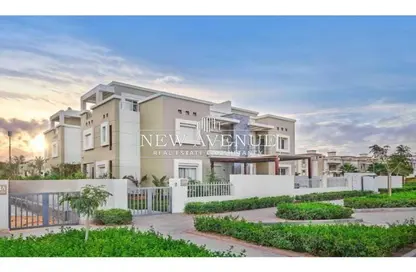 Villa - 5 Bedrooms - 5 Bathrooms for sale in Oriana Complex - Al Hadaba Al Wosta - Mokattam - Cairo