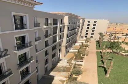 Apartment - 1 Bedroom - 2 Bathrooms for sale in Village West - Sheikh Zayed Compounds - Sheikh Zayed City - Giza