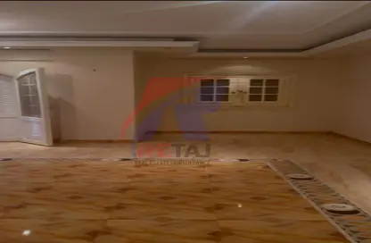 Apartment - 3 Bedrooms - 2 Bathrooms for rent in Aly Sharawy St. - Al Narges 5 - Al Narges - New Cairo City - Cairo