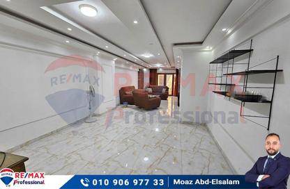 Apartment - 3 Bedrooms - 3 Bathrooms for sale in Ismail Al Habrouk St. - Glim - Hay Sharq - Alexandria