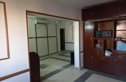Apartment - 2 Bedrooms - 2 Bathrooms for sale in Al Merghany St. - Ard El Golf - Heliopolis - Masr El Gedida - Cairo
