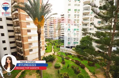 Apartment - 3 Bedrooms - 2 Bathrooms for sale in Al Maamoura - Hay Than El Montazah - Alexandria