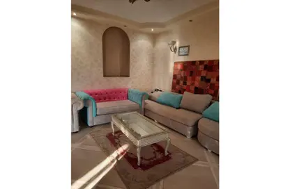 Apartment - 3 Bedrooms - 3 Bathrooms for sale in Abdullah Deraz St. - Ard El Golf - Heliopolis - Masr El Gedida - Cairo