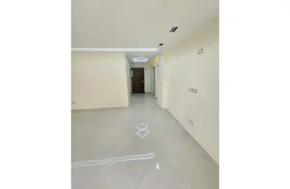 Apartment - 2 Bedrooms - 2 Bathrooms for sale in Al Khamayel city - Sheikh Zayed Compounds - Sheikh Zayed City - Giza