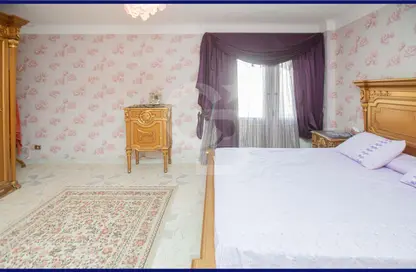 Duplex - 5 Bedrooms - 2 Bathrooms for sale in Gamal Abdel Nasser St. - El Mandara - Hay Than El Montazah - Alexandria
