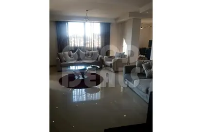 Apartment - 3 Bedrooms - 1 Bathroom for sale in Ard El Golf - Heliopolis - Masr El Gedida - Cairo