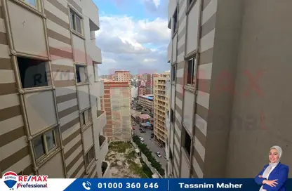 Apartment - 2 Bedrooms - 1 Bathroom for sale in Amin Hassouna St. - Seyouf - Hay Awal El Montazah - Alexandria