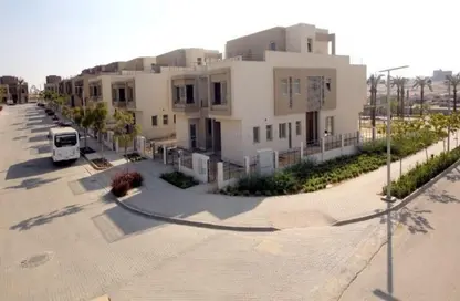 Townhouse - 4 Bedrooms - 4 Bathrooms for sale in Palm Hills New Cairo - 5th Settlement Compounds - The 5th Settlement - New Cairo City - Cairo