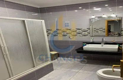 Roof - 4 Bedrooms - 2 Bathrooms for sale in El Narges Buildings - Al Narges - New Cairo City - Cairo