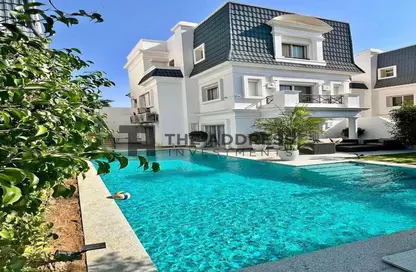 Townhouse - 4 Bedrooms - 3 Bathrooms for sale in Kingsway - Boulevard Road - Green Belt - 6 October City - Giza