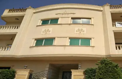 Roof - 2 Bedrooms - 2 Bathrooms for sale in El Narges Buildings - Al Narges - New Cairo City - Cairo