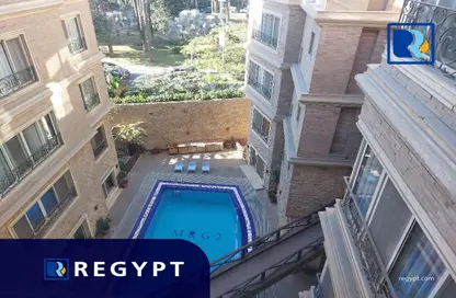 Penthouse - 4 Bedrooms - 3 Bathrooms for sale in Sarayat Al Maadi - Hay El Maadi - Cairo