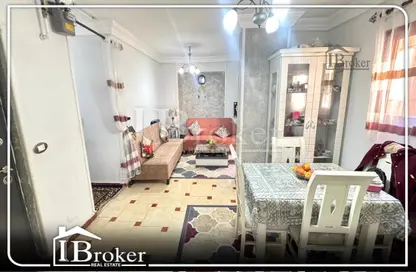 Apartment - 2 Bedrooms - 1 Bathroom for sale in Ibn Wasif Shah St. - Sidi Gaber - Hay Sharq - Alexandria