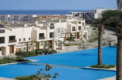 Chalet - 2 Bedrooms - 3 Bathrooms for sale in Makadi Orascom Resort - Makadi - Hurghada - Red Sea