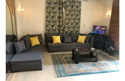 Apartment - 3 Bedrooms - 1 Bathroom for rent in Al Hegaz St. - El Mahkama Square - Heliopolis - Masr El Gedida - Cairo