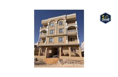 Apartment - 3 Bedrooms - 2 Bathrooms for sale in New Narges - New Cairo City - Cairo