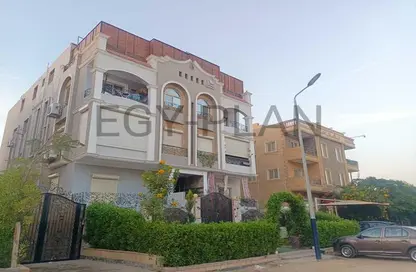 Apartment - 3 Bedrooms - 3 Bathrooms for sale in Al Nozha St. - 15th District - Sheikh Zayed City - Giza