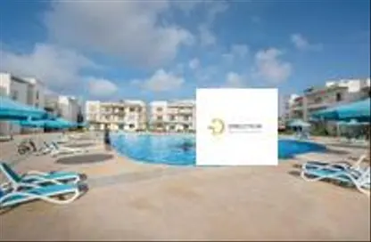 Chalet - 2 Bedrooms - 2 Bathrooms for sale in Sea View - Ras Al Hekma - North Coast