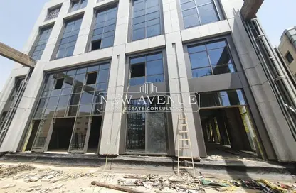 Show Room - Studio - 1 Bathroom for sale in Trivium Square - North Teseen St. - The 5th Settlement - New Cairo City - Cairo