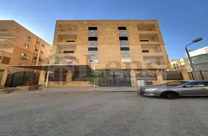 Apartment - 3 Bedrooms - 2 Bathrooms for sale in Mostashareen - North Investors Area - New Cairo City - Cairo