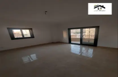 Duplex - 4 Bedrooms - 3 Bathrooms for sale in Abou El Houl - New Cairo City - Cairo