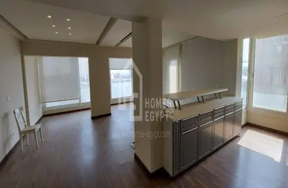 Apartment - 3 Bedrooms - 3 Bathrooms for rent in Montazah Al Giza St. - Zamalek - Cairo