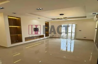 Apartment - 3 Bedrooms - 2 Bathrooms for sale in Isola Sheraton - El Saaqah St. - Sheraton Al Matar - El Nozha - Cairo