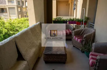 Apartment - 2 Bedrooms - 2 Bathrooms for sale in Palm Hills Village Gate - South Investors Area - New Cairo City - Cairo