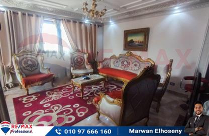 Apartment - 3 Bedrooms - 2 Bathrooms for sale in Saeed Zou Al Fakar St. - Janaklees - Hay Sharq - Alexandria