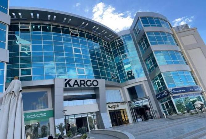 Office Space - Studio - 2 Bathrooms for rent in Kargo Mall - Al Shabab St. - Sheikh Zayed City - Giza