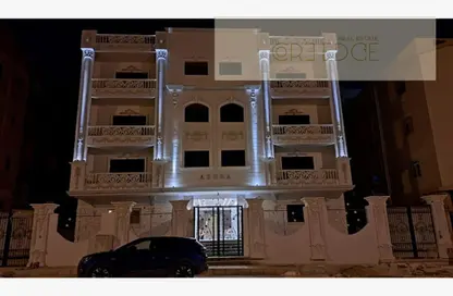 Apartment - 3 Bedrooms - 3 Bathrooms for sale in Beverly Hills Road - 17th District - Sheikh Zayed City - Giza