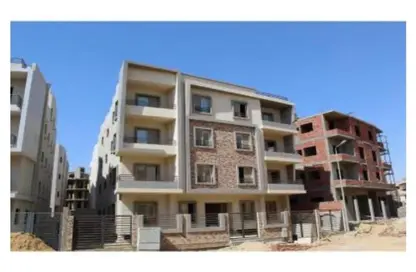 Apartment - 4 Bedrooms - 3 Bathrooms for sale in Bait Alwatan - The 5th Settlement - New Cairo City - Cairo