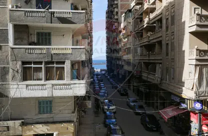 Apartment - 2 Bedrooms - 1 Bathroom for sale in Khaled Ibn Alwaleed St. - Sidi Beshr - Hay Awal El Montazah - Alexandria