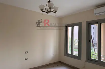 Apartment - 2 Bedrooms - 2 Bathrooms for rent in Palm Hills Village Gate - South Investors Area - New Cairo City - Cairo