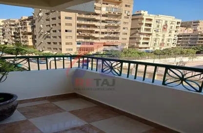 Apartment - 3 Bedrooms - 2 Bathrooms for rent in Ibn Al Nafis St. - 6th Zone - Nasr City - Cairo