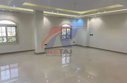 Apartment - 3 Bedrooms - 2 Bathrooms for rent in Zizinia St. - South Investors Area - New Cairo City - Cairo