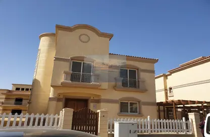 Villa - 3 Bedrooms - 4 Bathrooms for rent in El Rehab Extension - Al Rehab - New Cairo City - Cairo