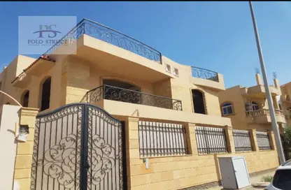 Villa - 7 Bathrooms for sale in 2nd Neighborhood - 7th District - Shorouk City - Cairo