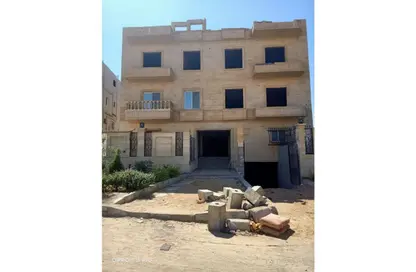 Apartment - 3 Bedrooms - 3 Bathrooms for sale in El Nady District - Shorouk City - Cairo