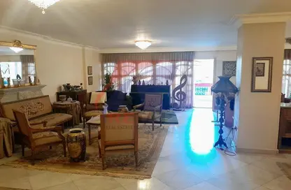 Apartment - 3 Bedrooms - 2 Bathrooms for sale in Ibrahim Nawar St. - 6th Zone - Nasr City - Cairo