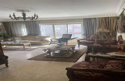 Apartment - 2 Bedrooms - 2 Bathrooms for sale in 7th Sector - Zahraa El Maadi - Hay El Maadi - Cairo