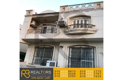 Townhouse - 4 Bedrooms - 4 Bathrooms for sale in Hadayek Al Mohandessin - 4th District - Sheikh Zayed City - Giza