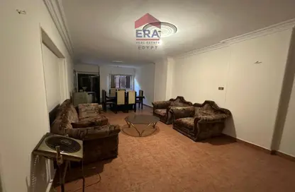 Apartment - 2 Bedrooms - 2 Bathrooms for sale in Sarayat Al Maadi - Hay El Maadi - Cairo