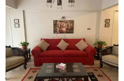 Apartment - 2 Bedrooms - 1 Bathroom for rent in Street 216 Sharq Degla - Degla - Hay El Maadi - Cairo