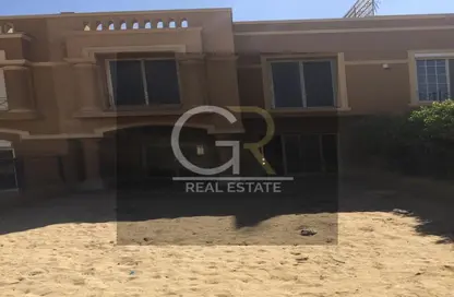 Townhouse - 4 Bedrooms - 4 Bathrooms for sale in Royal Meadows - Sheikh Zayed Compounds - Sheikh Zayed City - Giza