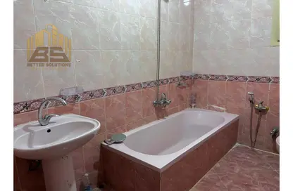 Apartment - 2 Bedrooms - 2 Bathrooms for sale in Fatima Zahra St. - 2nd District - Obour City - Qalyubia