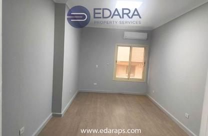 Office Space - Studio - 4 Bathrooms for rent in Degla Square - Degla - Hay El Maadi - Cairo