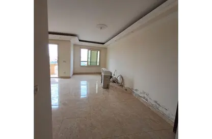 Apartment - 3 Bedrooms - 2 Bathrooms for sale in 8th District - Sheikh Zayed City - Giza