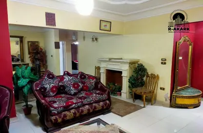 Apartment - 2 Bedrooms - 1 Bathroom for rent in Al Orouba St. - Almazah - Heliopolis - Masr El Gedida - Cairo